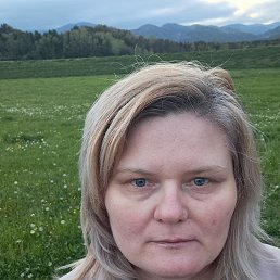 Oksana, 45, 