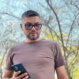 Victor, 37, 