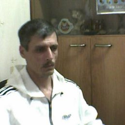 Tolik, 52, 