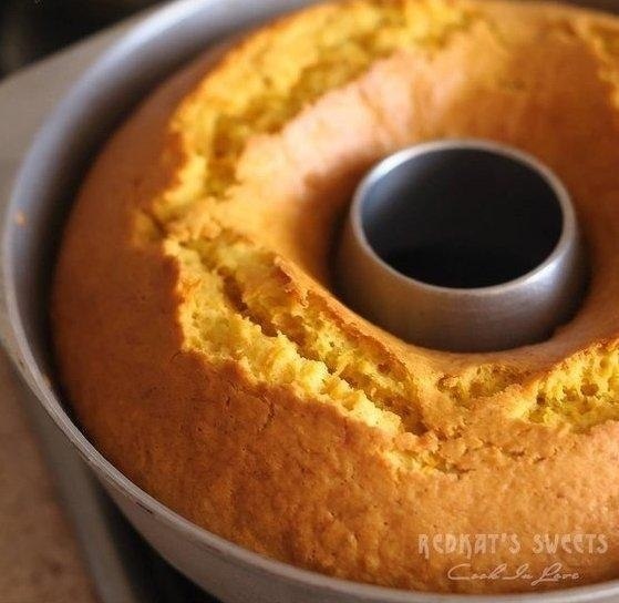 Морковный пирог. Говорят, бразильские хозяйки чаще всего делают этот пирог прямоугольной формы и ...