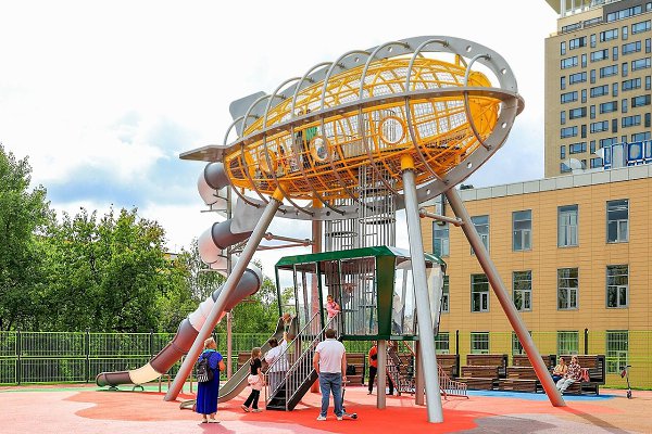 На юго-западе Москвы открылись два современных спорткластера.Первый спортивный кластер появился в ... - 6