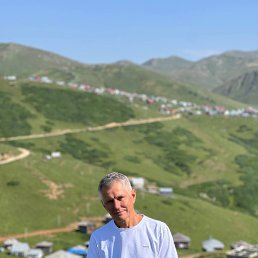 Vlad, 49, --