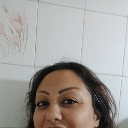 Annabelle, 31, 