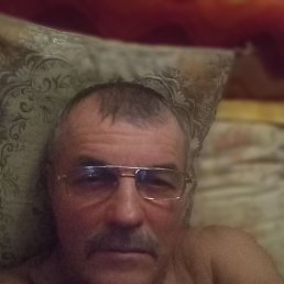 Iacov, 55, 