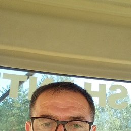 Tochtemir, 60, 