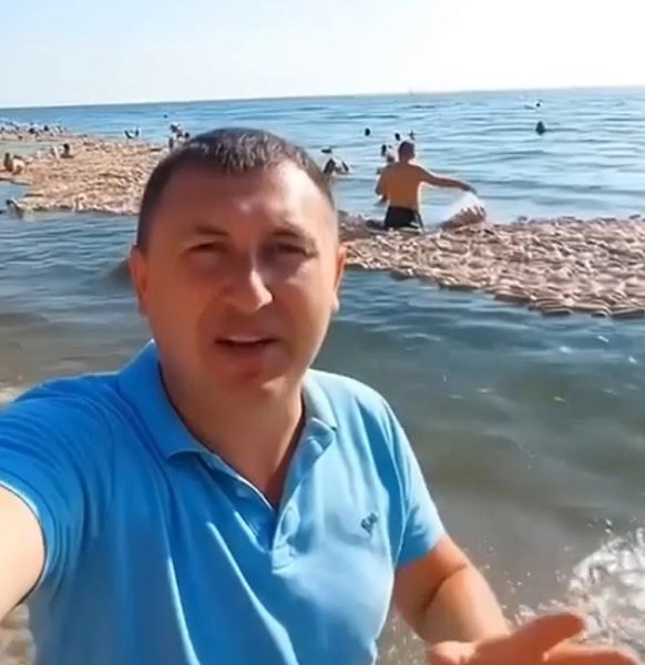 «Сосисочный шторм» в Анапе: когда природа решила устроить барбекю без предупреждения.На утро после ... - 2