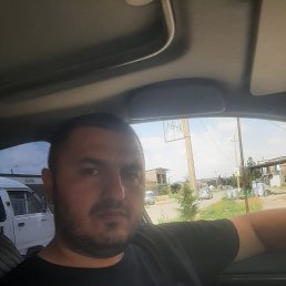 Armen, 41, 