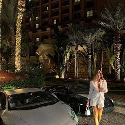 Camilla, 38, 