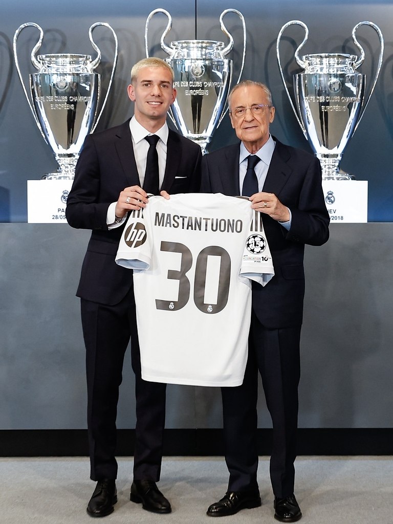 ������ ����������� ��������� � ������. �� ������ Marca, �������� 18-������� ������� ������� ������� ...