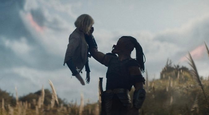 ������: ������� ������ / Predator: Badlands, 2025.Dir. Dan Trachtenberg - 2