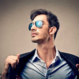 ������, ������, 32 ����