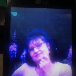 Valentina, 62, 